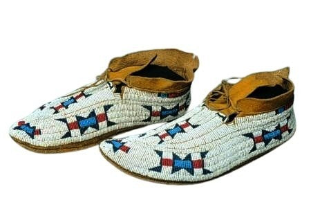 Native American Handmade Beaded Moccasin PMC7060