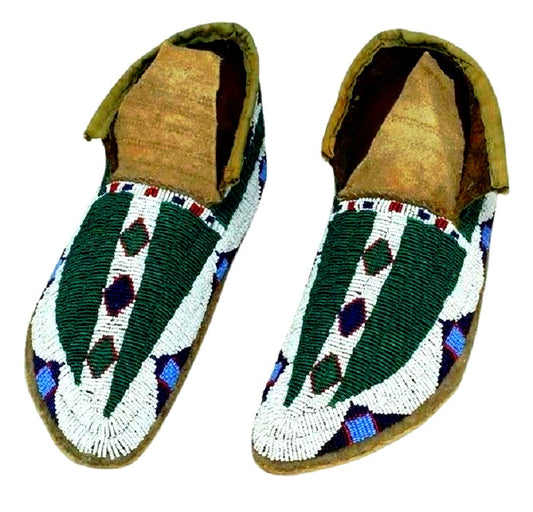 Native American Handmade Beaded Moccasin PMC6170