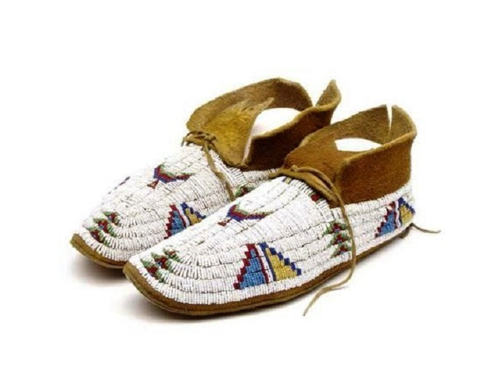 Native American Handmade Beaded Moccasin PMC6440