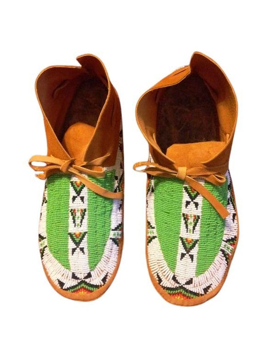 Native American Handmade Beaded Moccasin PMC6830