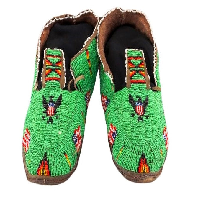 Native American Handmade Beaded Moccasin PMC6840