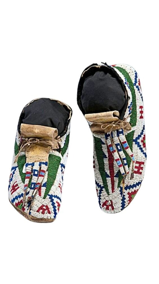 Native American Handmade Beaded Moccasin PMC6900