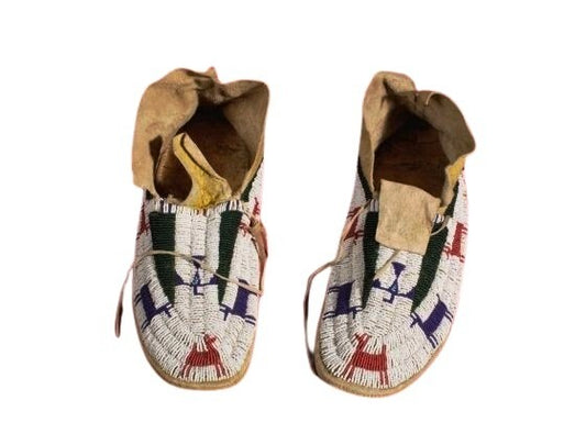 Native American Handmade Beaded Moccasin PMC6920