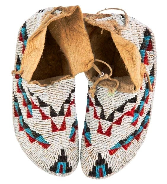 Native American Handmade Beaded Moccasin PMC6950