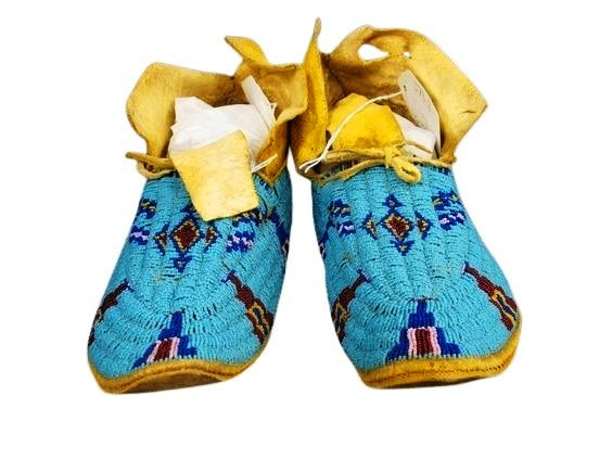 Native American Handmade Beaded Moccasin PMC6980