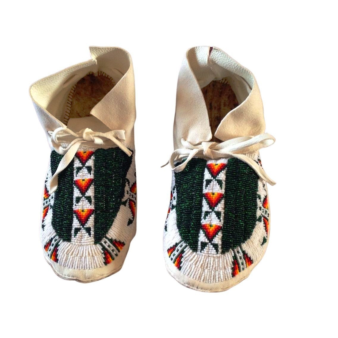 Native American Handmade Beaded Moccasin PMC7150
