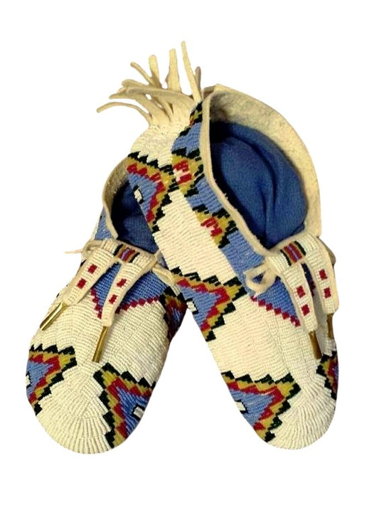 Native American Handmade Beaded Moccasin PMC7370