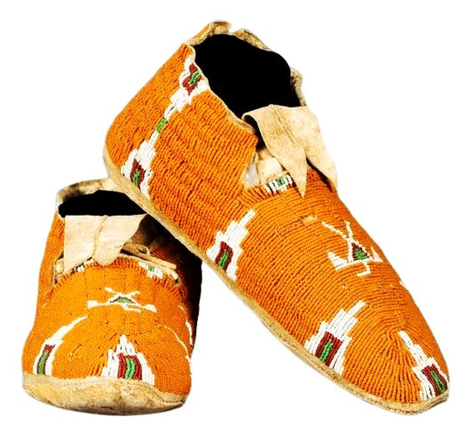 Native American Handmade Beaded Moccasin PMC7380