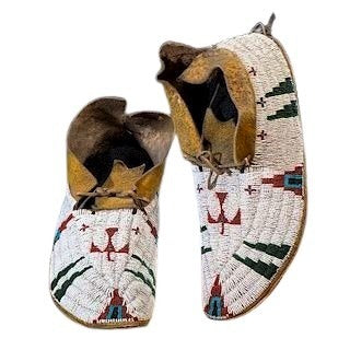 Native American Handmade Beaded Moccasin PMC7400