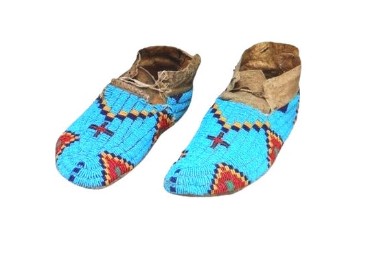 Native American Handmade Beaded Moccasin PMC7410