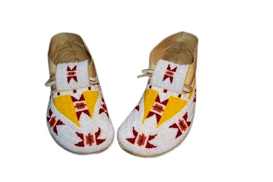 Native American Handmade Beaded Moccasin PMC7430