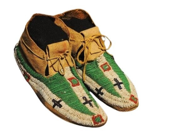 Native American Handmade Beaded Moccasin PMC7450