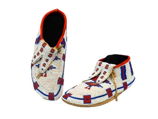 Native American Handmade Beaded Moccasin PMC7540