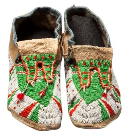 Native American Handmade Beaded Moccasin PMC7810