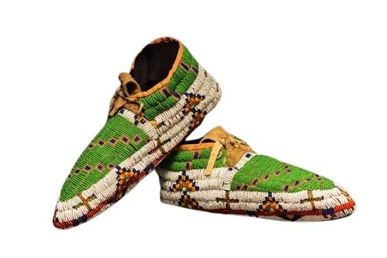 Native American Handmade Beaded Moccasin PMC7860