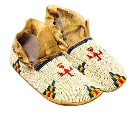 Native American Handmade Beaded Moccasin PMC7870