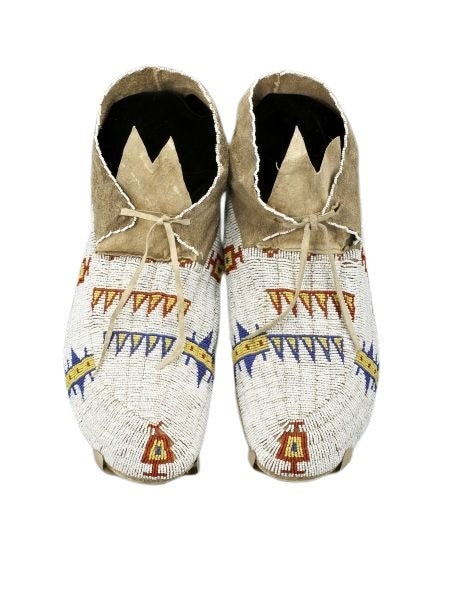 Native American Handmade Beaded Moccasin PMC7980