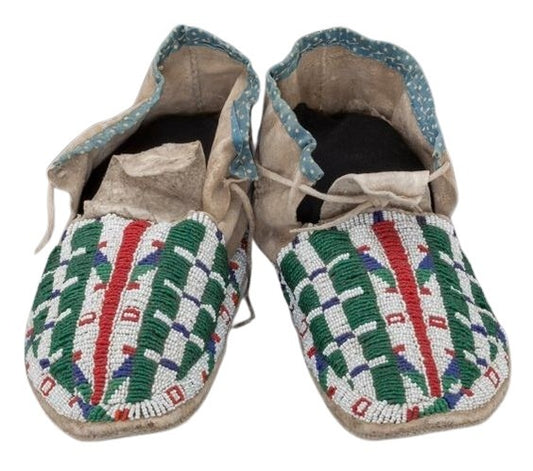 Native American Handmade Beaded Moccasin PMC7990