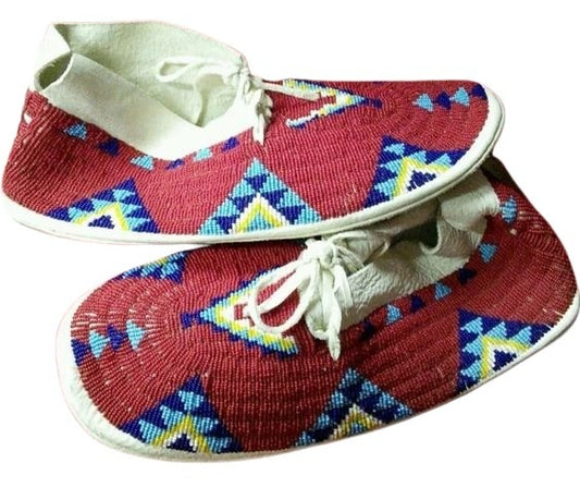 Native American Handmade Beaded Moccasin PMC8210