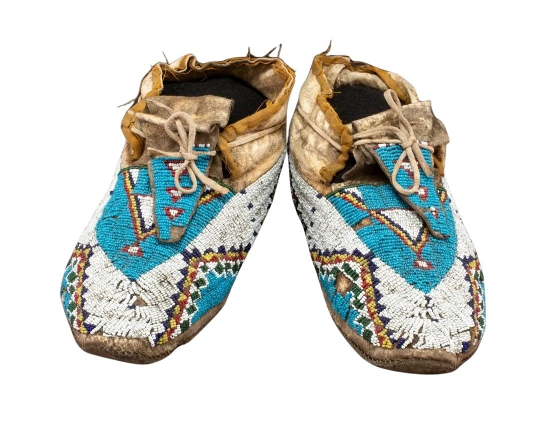 Native American Handmade Beaded Moccasin PMC8250