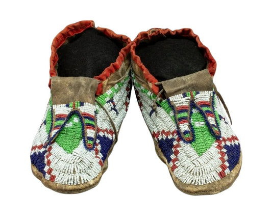 Native American Handmade Beaded Moccasin PMC8270