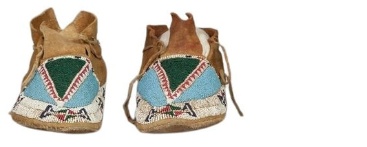 Native American Handmade Beaded Moccasin PMC8310