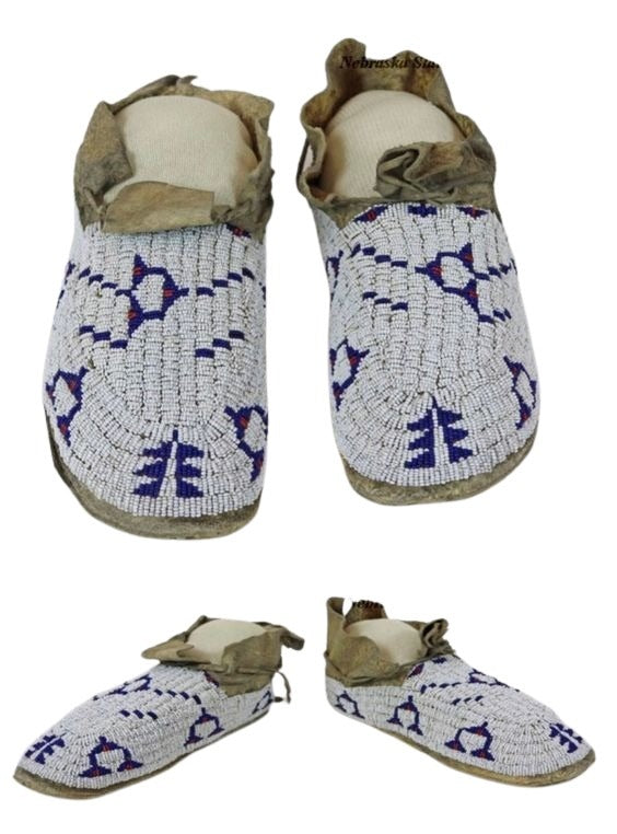 Native American Handmade Beaded Moccasin PMC8410